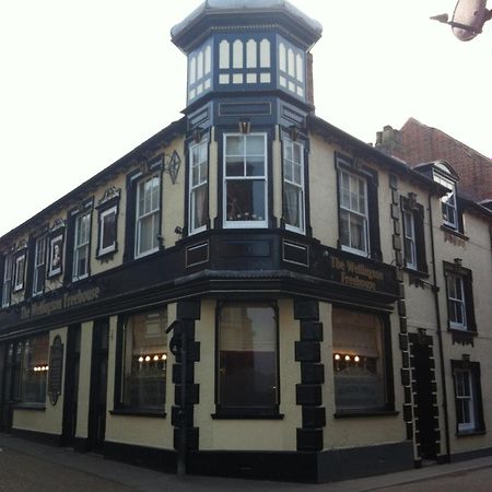 The Wellington Pub Cromer Exteriér fotografie